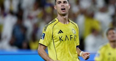 Ronaldo Melepas Medali Perak