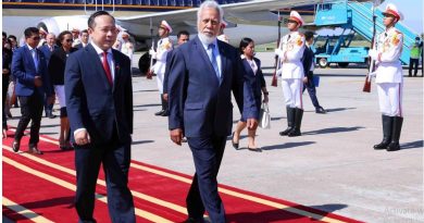 PM Xanana Tiba di Hanoi Pererat Kerjasama PM Xanana Tiba di Hanoi Pererat Kerjasama