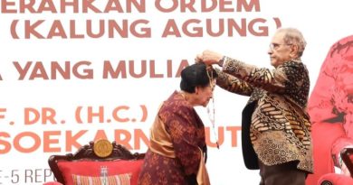 Megawati Menerima Penghargaan Negara Tertinggi di Timor-Leste Megawati Menerima Penghargaan Negara Tertinggi di Timor-Leste